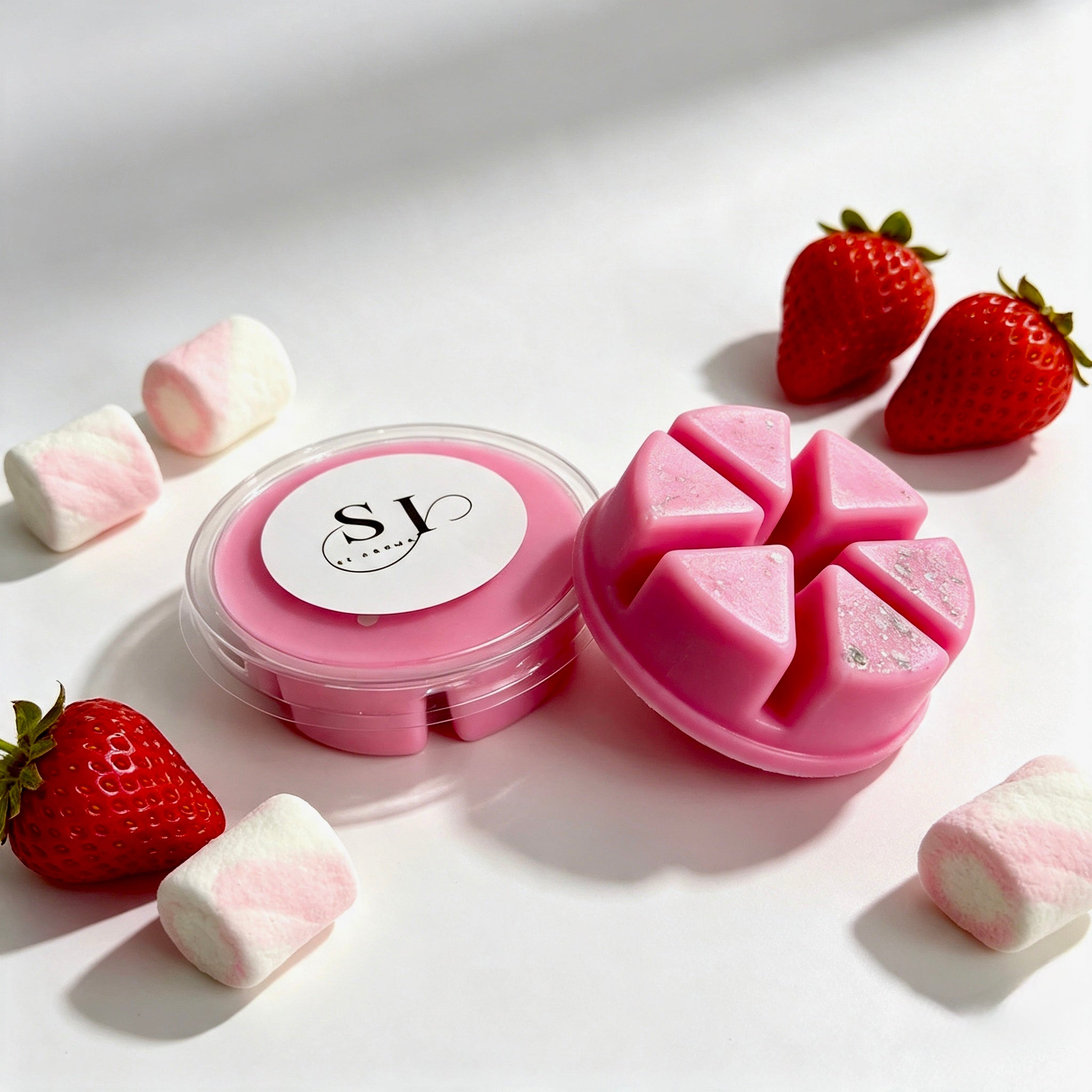 Marshmallow & Sweet Strawberry wax melt pot