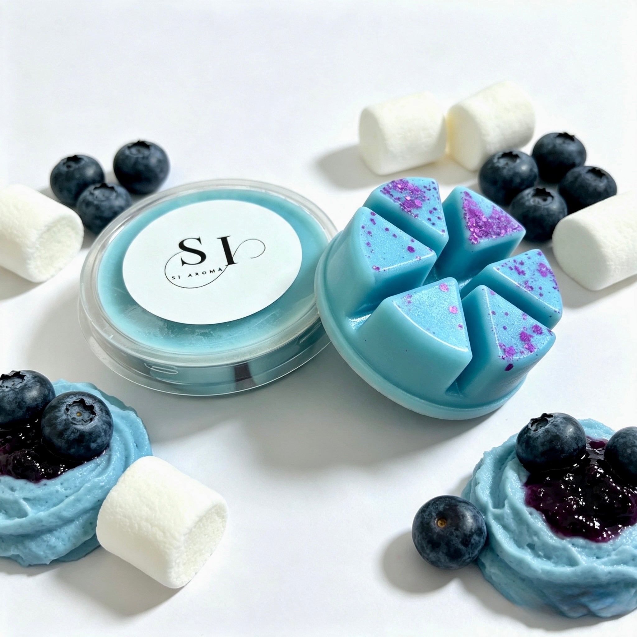 Marshmallow & Blueberry Frosting wax melt pot