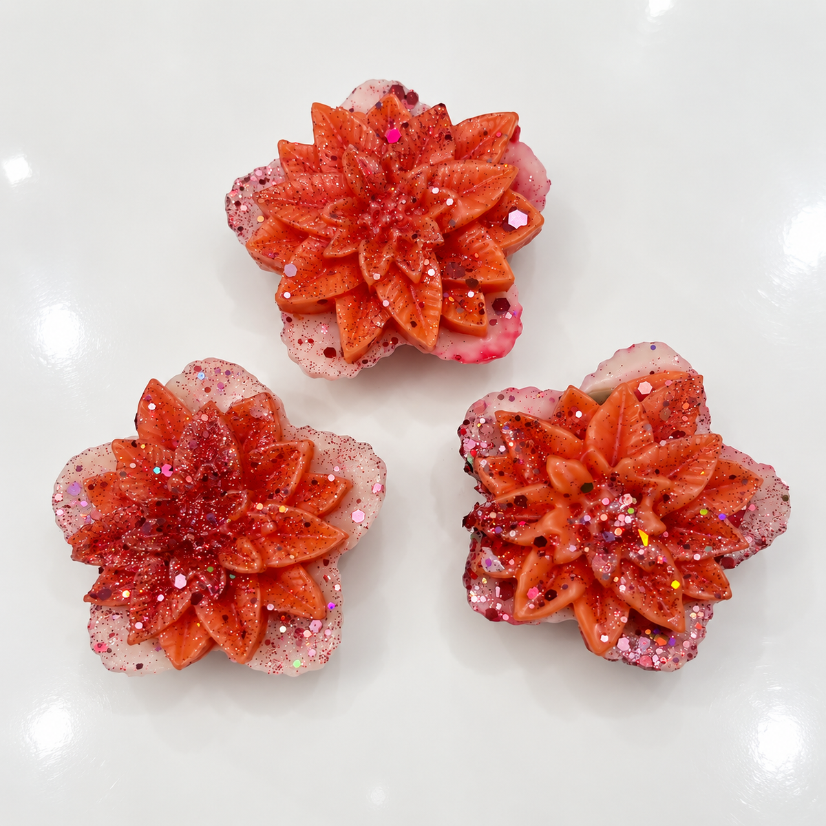 Wax Melt Cupcake – Poinsettia flower design