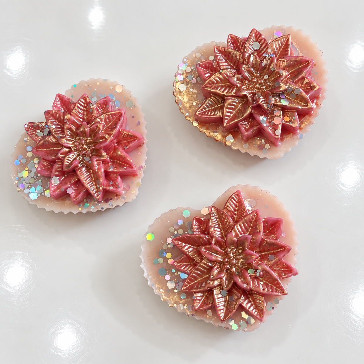 Wax Melt Cupcake – Poinsettia flower design