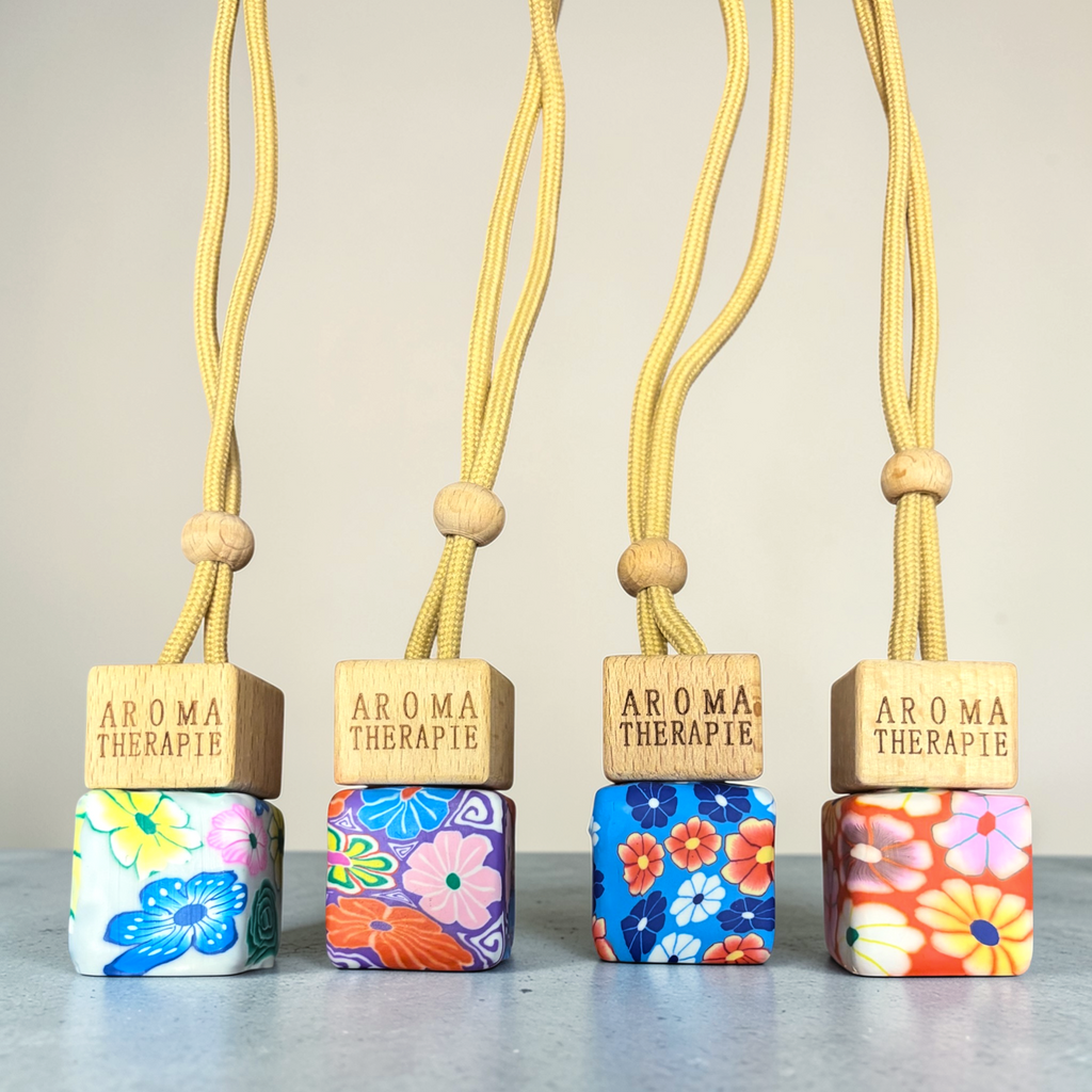 🌸 8ml Hanging Car Freshener – Floral Design