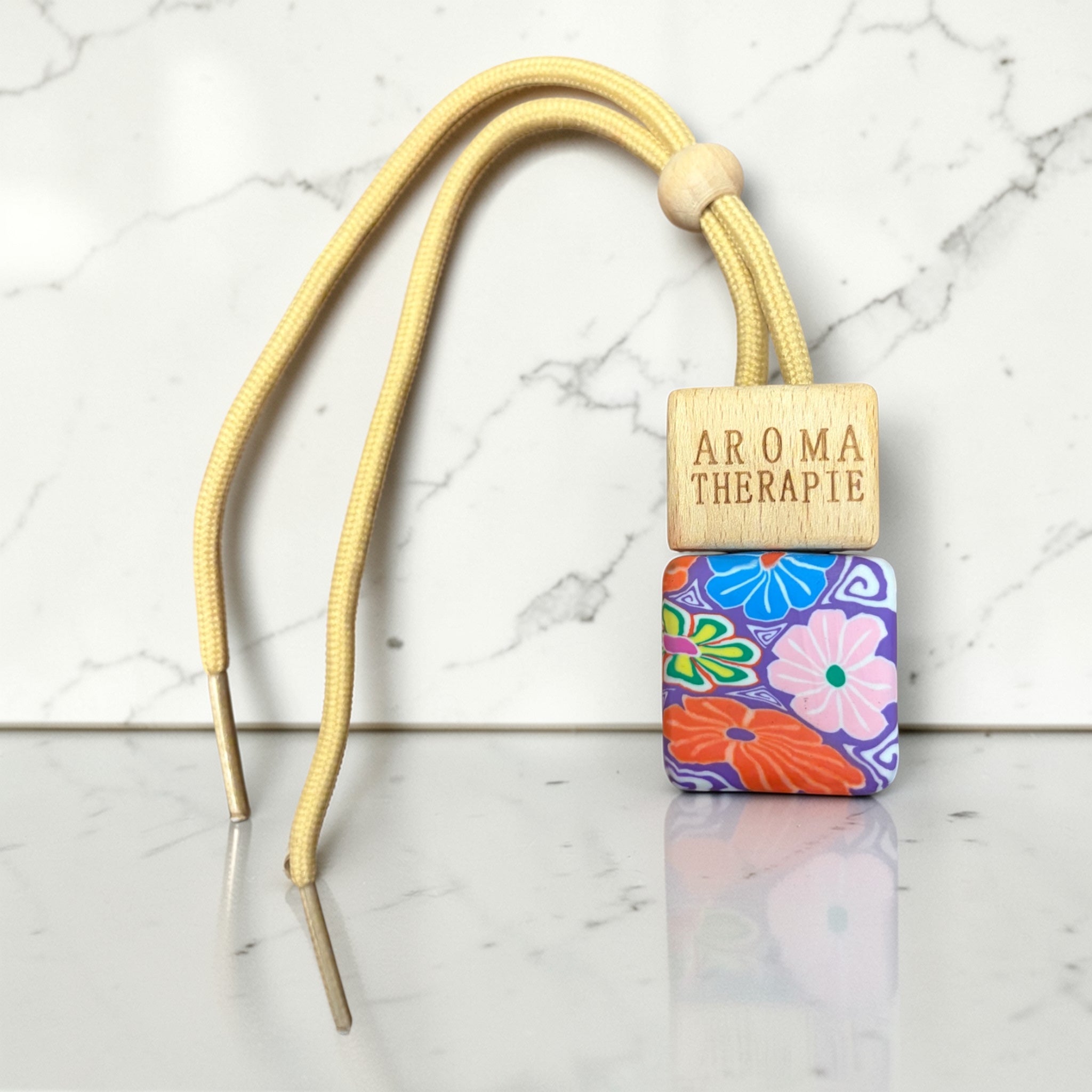 🌸 8ml Hanging Car Freshener – Floral Design