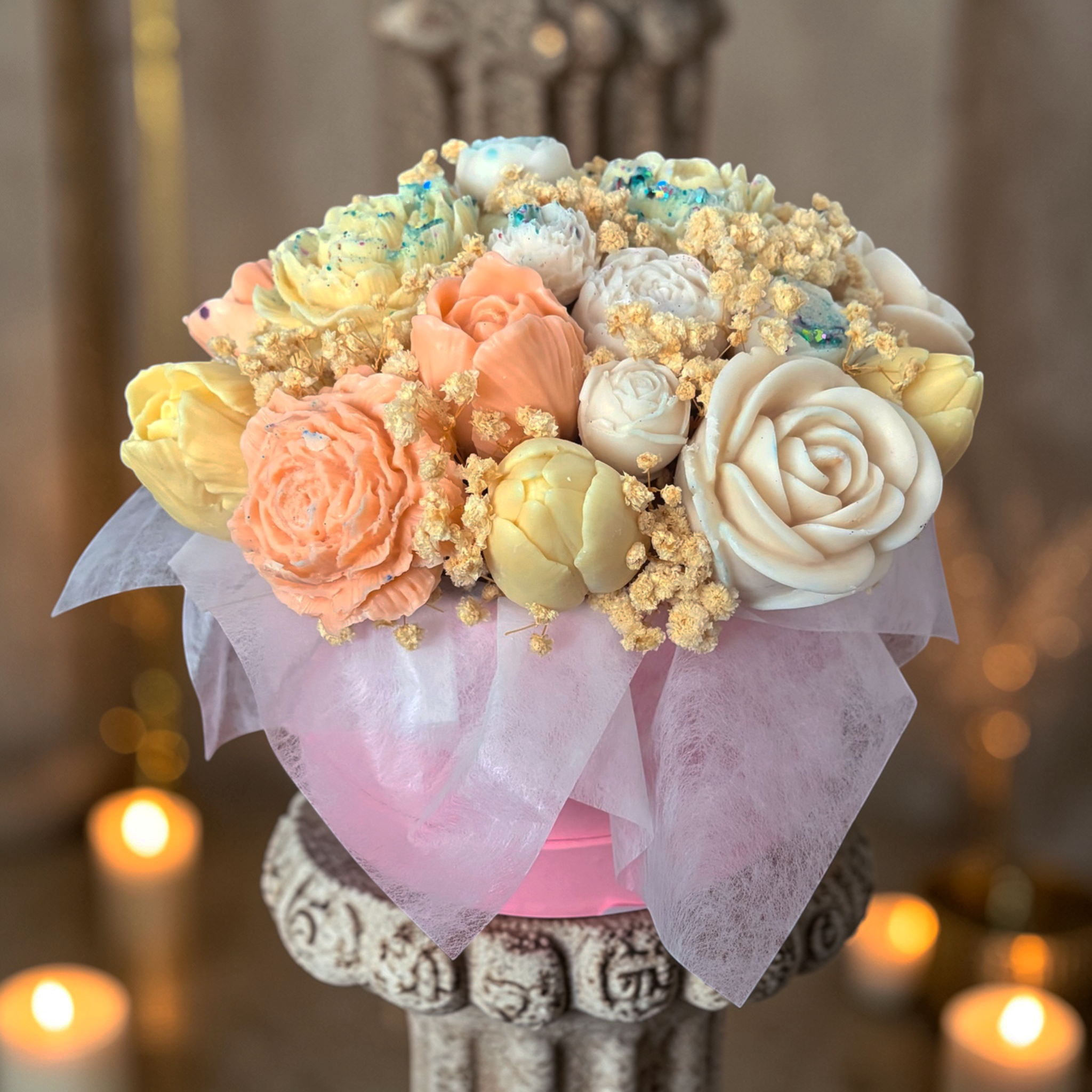 Large Scented Wax Melt Flower Bouquet Gift Box – Pink Round Box | Cute Crunch, Soft Musk, White Gardenia