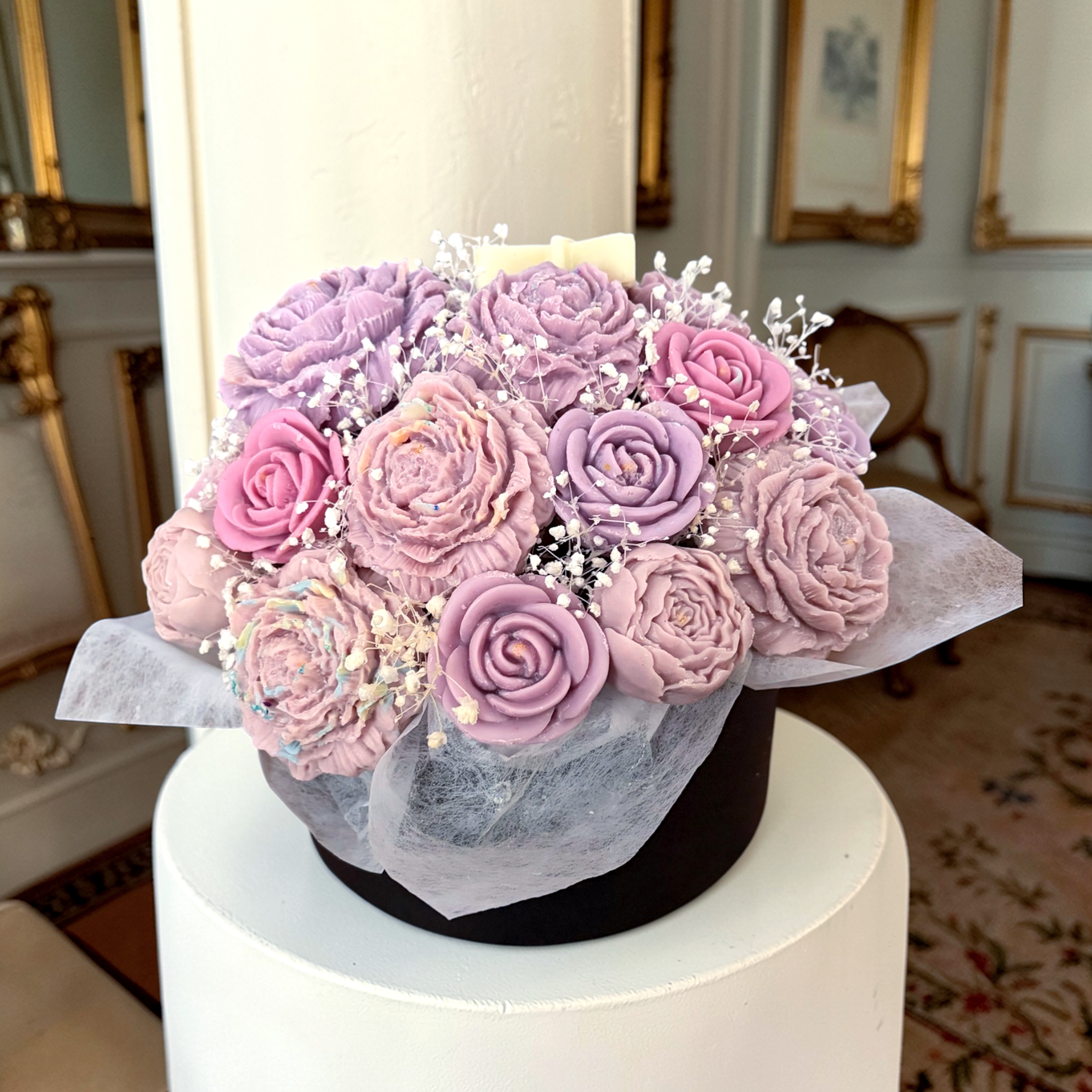 Large Scented Wax Melt Flower Bouquet Gift Box – Black Round Box | Crystal Clean & Si Aroma Garden Flowers