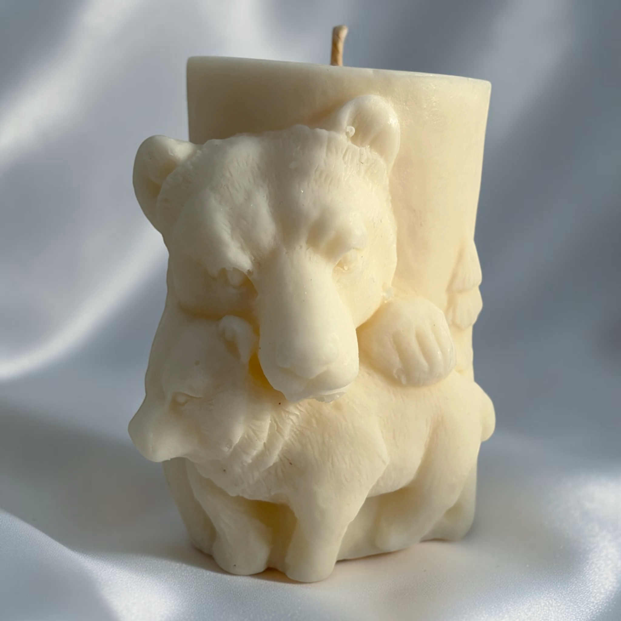 3D Vintage Bear with Cub candle